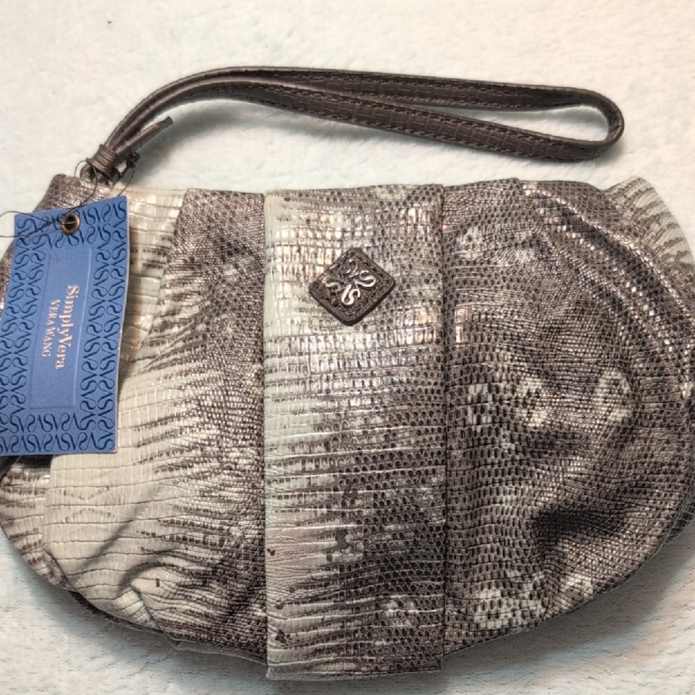 Simply Vera Vera Wang Textured Gray and Cream Wristlet